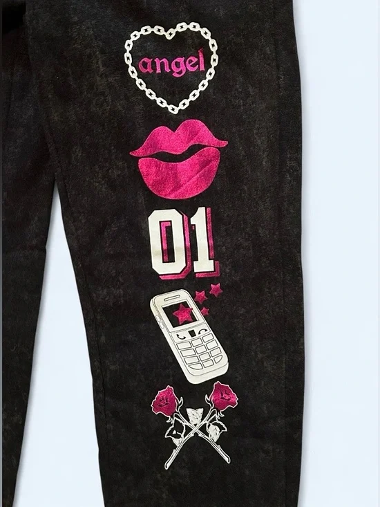 Bratz Y2K Graphic Sweatpants - Size M - Picture 3 of 5